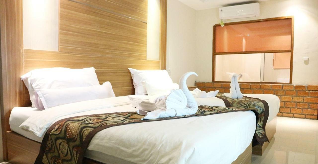Bumi Katulampa - Convention Resort Богор Номер фото